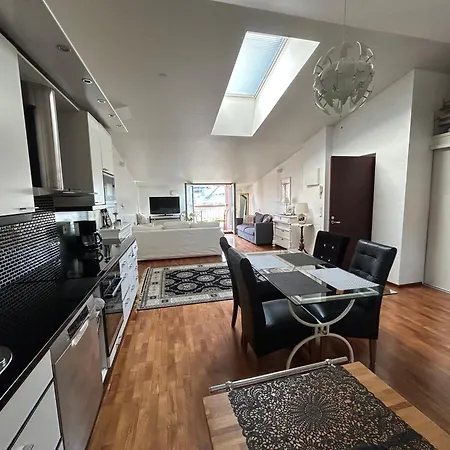 Lovely Penthouse In The Heart Of Apartment *